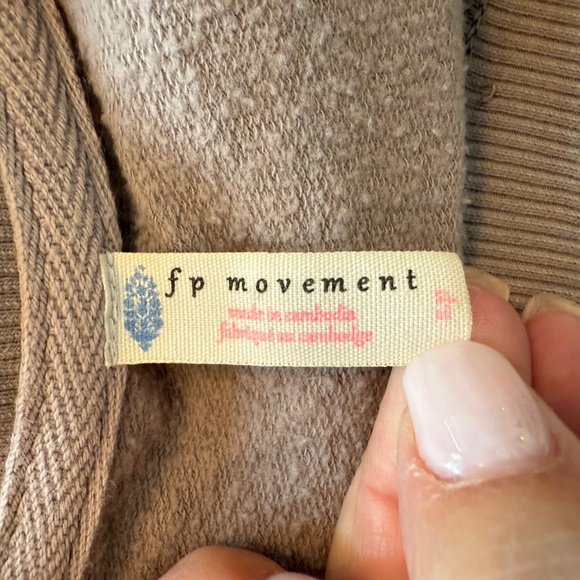 FP Movement by Free People Where The Wind Blows Sweatshirt Cashmere 45742 - Picture 9 of 12